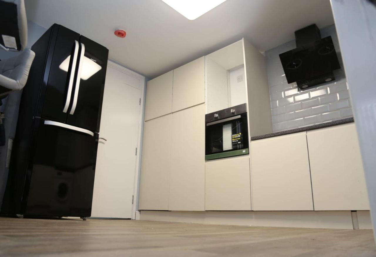 A A Guest Rooms Woolwich Лондон Екстериор снимка