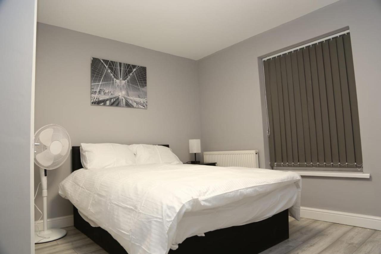 A A Guest Rooms Woolwich Лондон Екстериор снимка