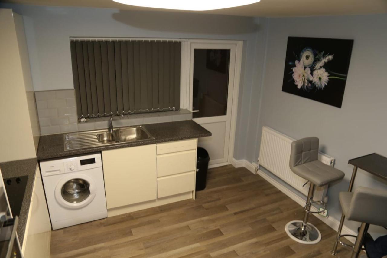 A A Guest Rooms Woolwich Лондон Екстериор снимка