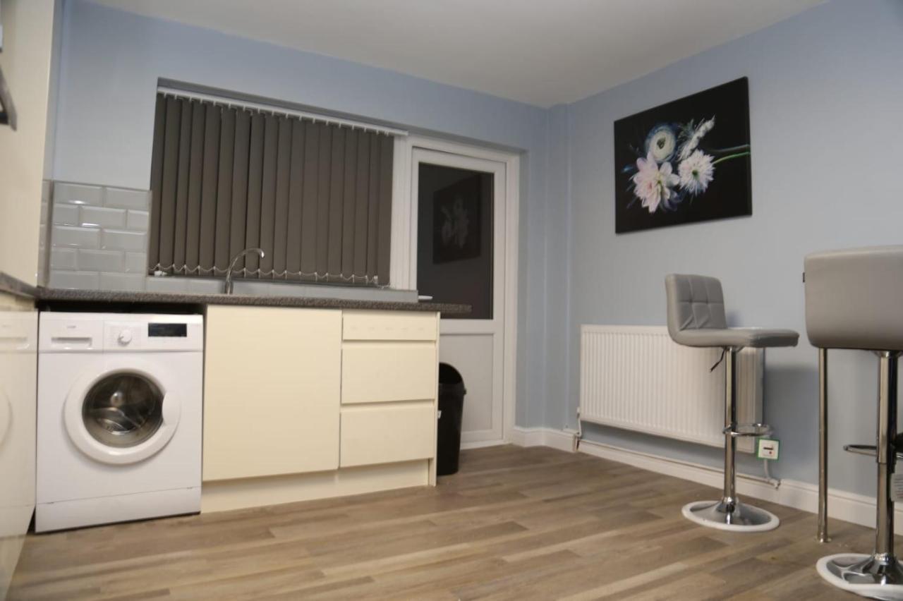 A A Guest Rooms Woolwich Лондон Екстериор снимка